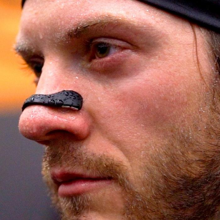 רצועות אף מגנטיות לנשימה אופטימלית